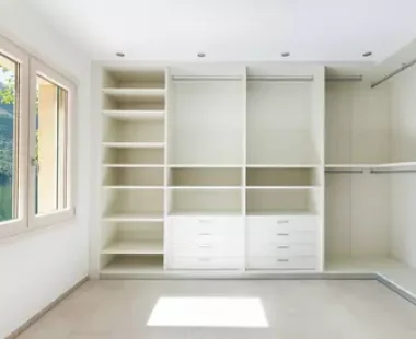 guarda-roupa_de_gesso.jpg
